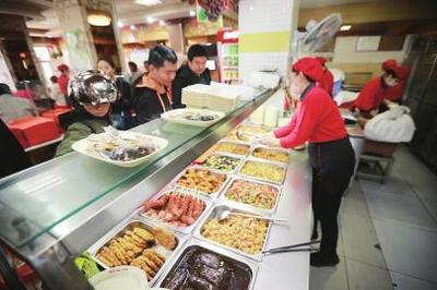 食字路口严把关 山东各地整治食品安全，守护“舌尖安全”